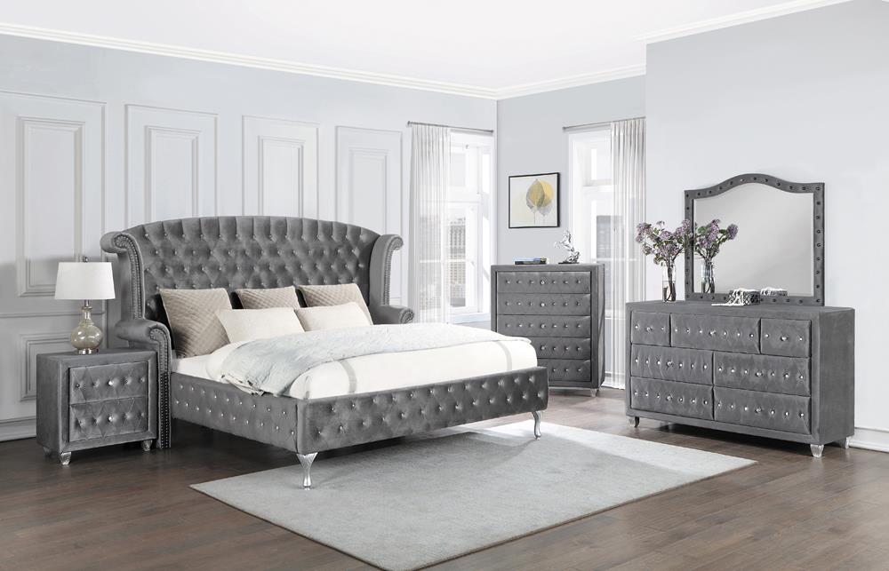 Deanna Bedroom Traditional Metallic Eastern King Five-Piece Set image