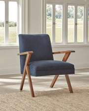 G905415 Accent Chair image