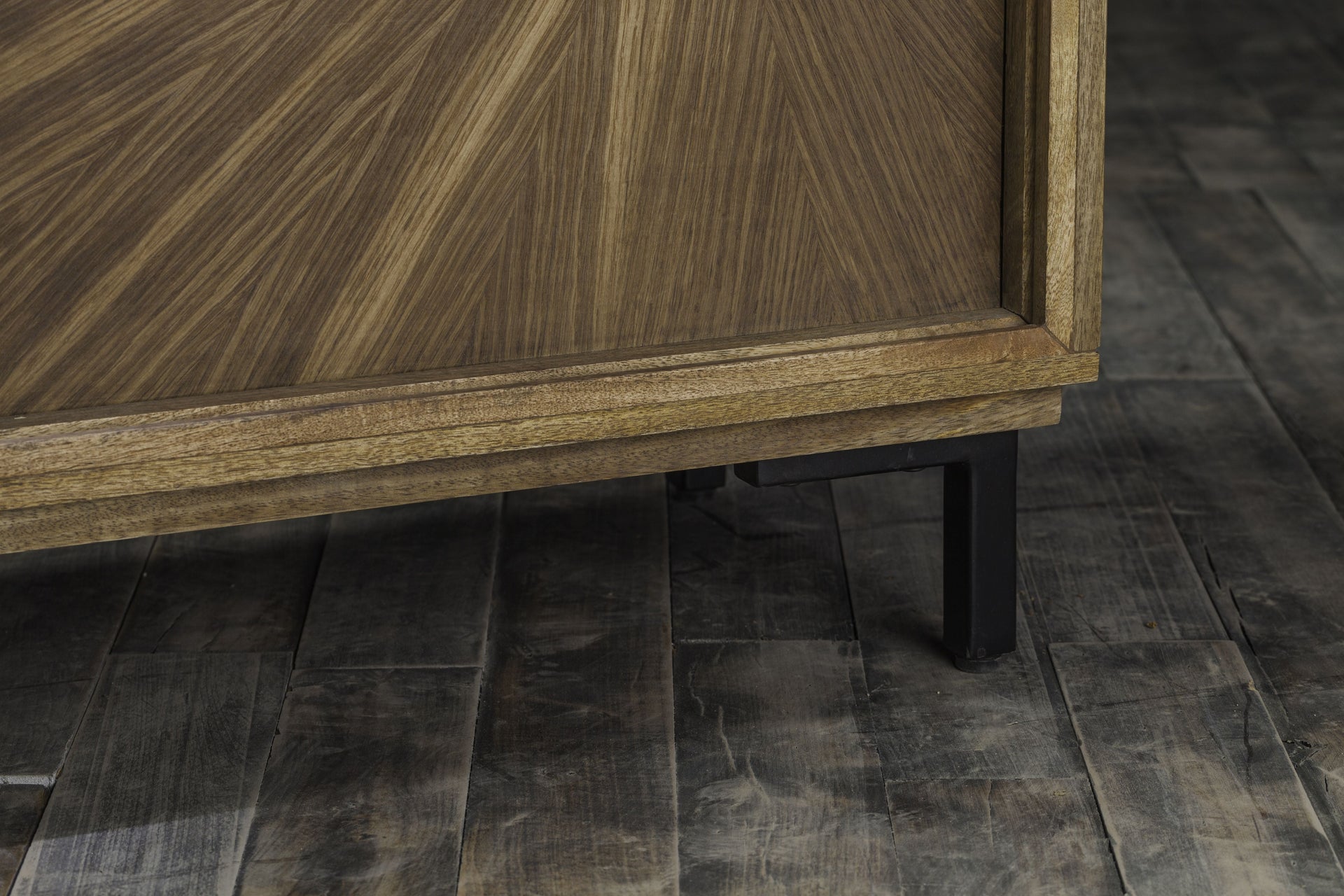 Laisha Oak Console Table image