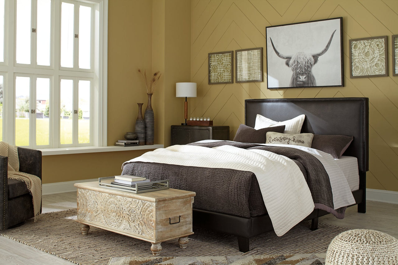 Mesling Queen Upholstered Bed