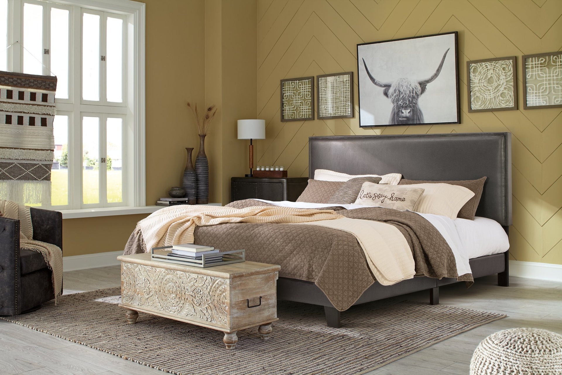 Mesling King Upholstered Bed image