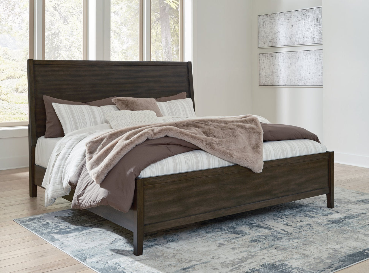Wittland California King Panel Bed image