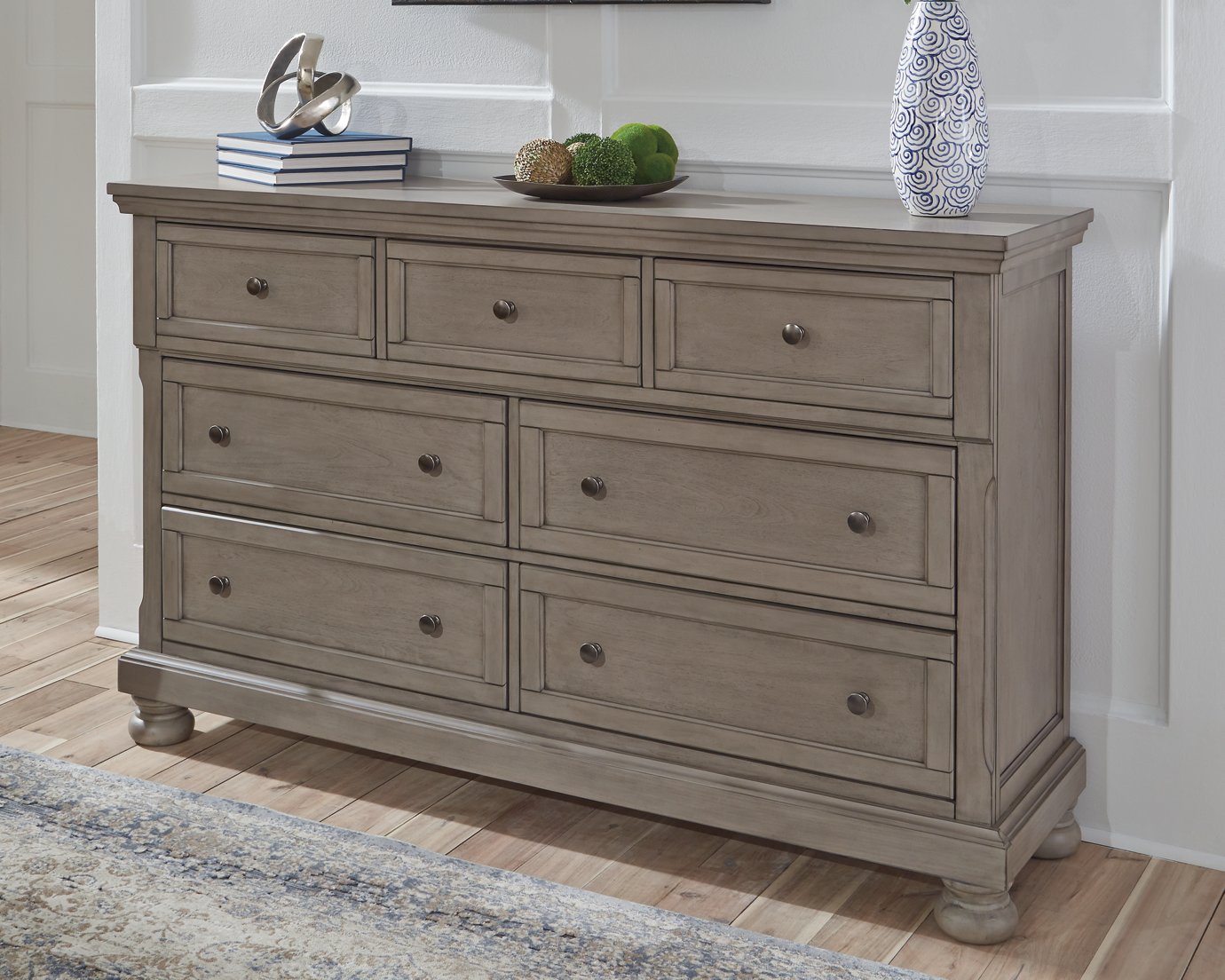 Lettner Dresser image