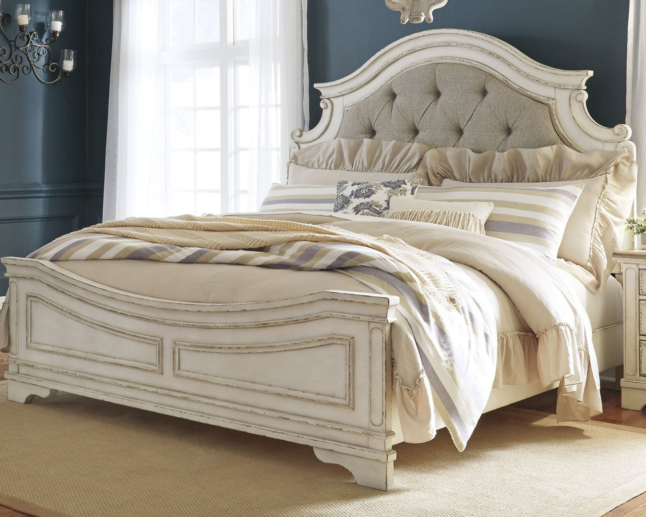Realyn Queen Upholstered Panel Bed image
