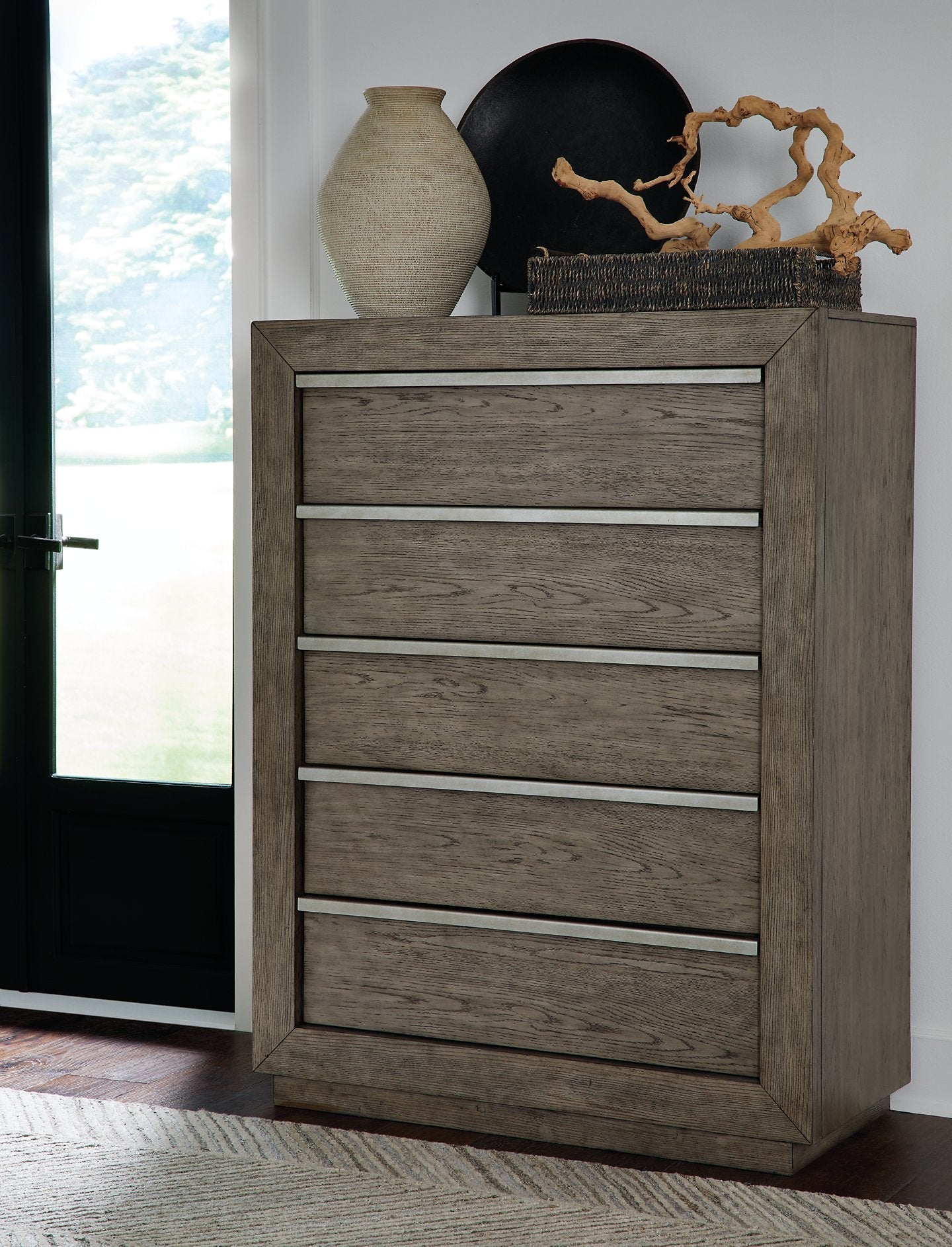 Anibecca Chest of Drawers image