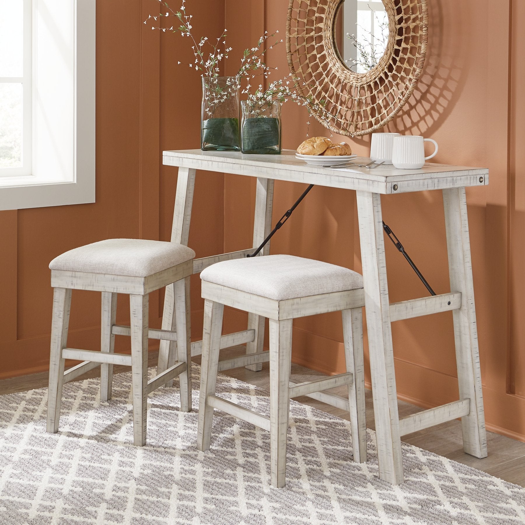 Carynhurst Counter Height Dining Table and Bar Stools (Set of 3) image