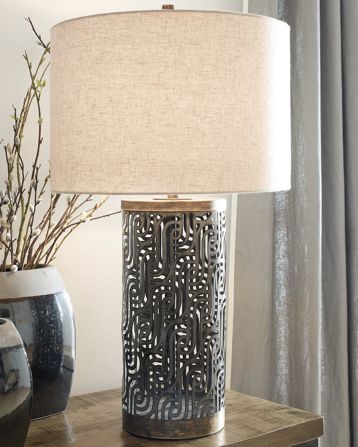 Dayo Table Lamp image