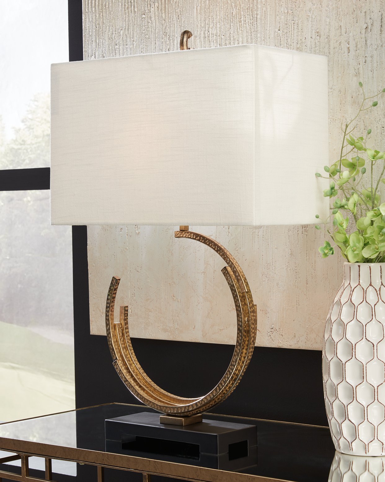 Jaslene Table Lamp image