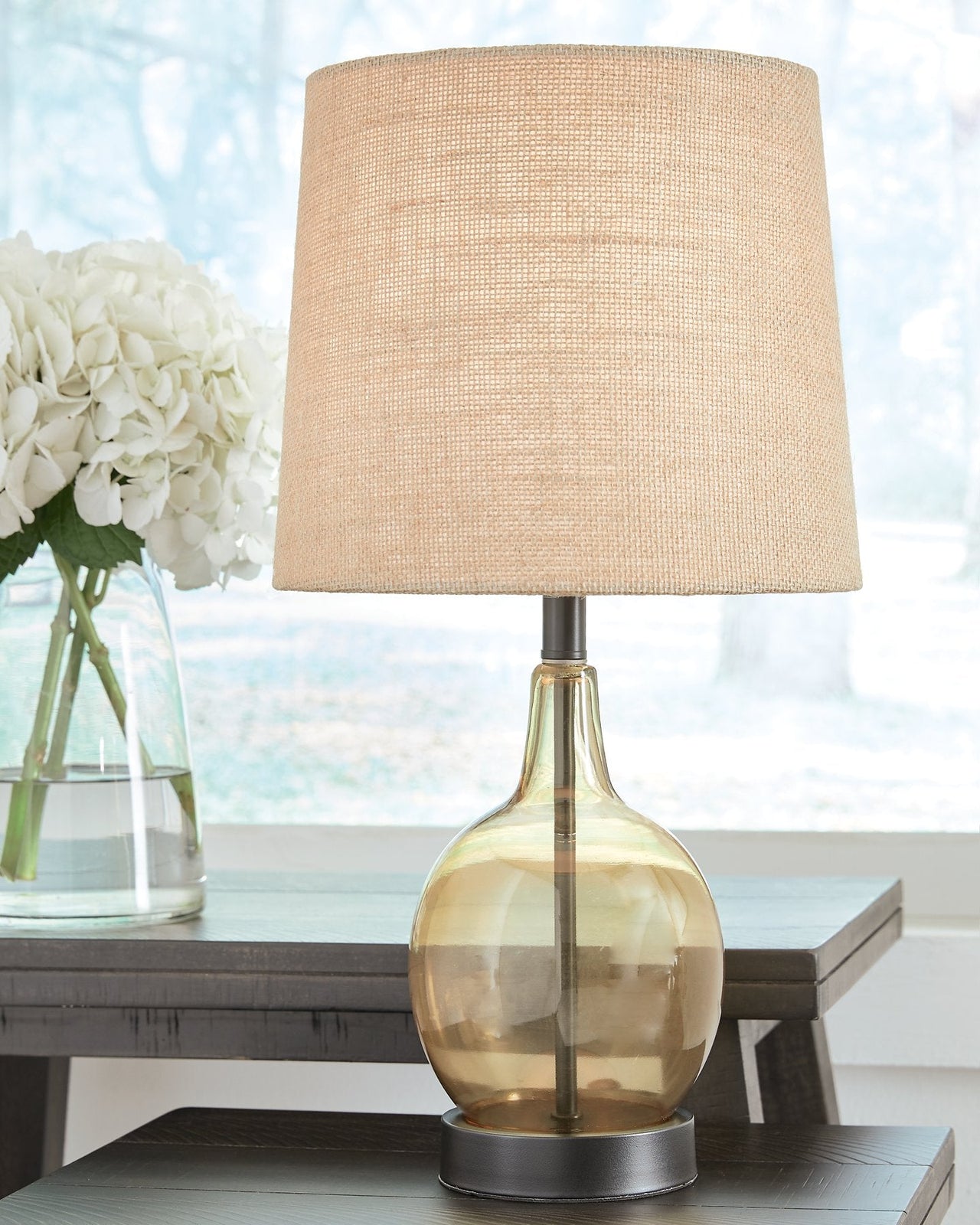 Arlomore Table Lamp image