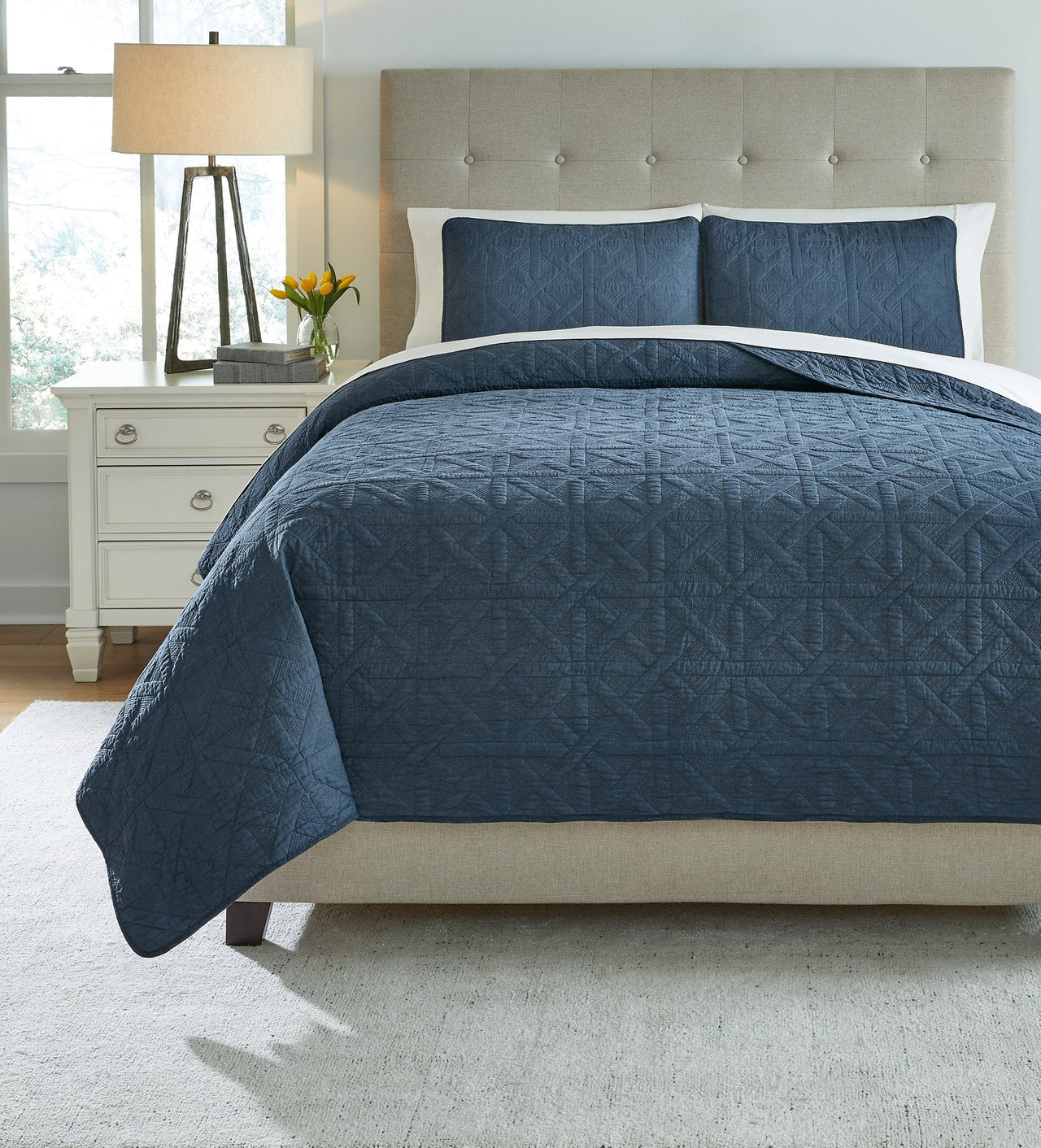 Guslea King Coverlet Set