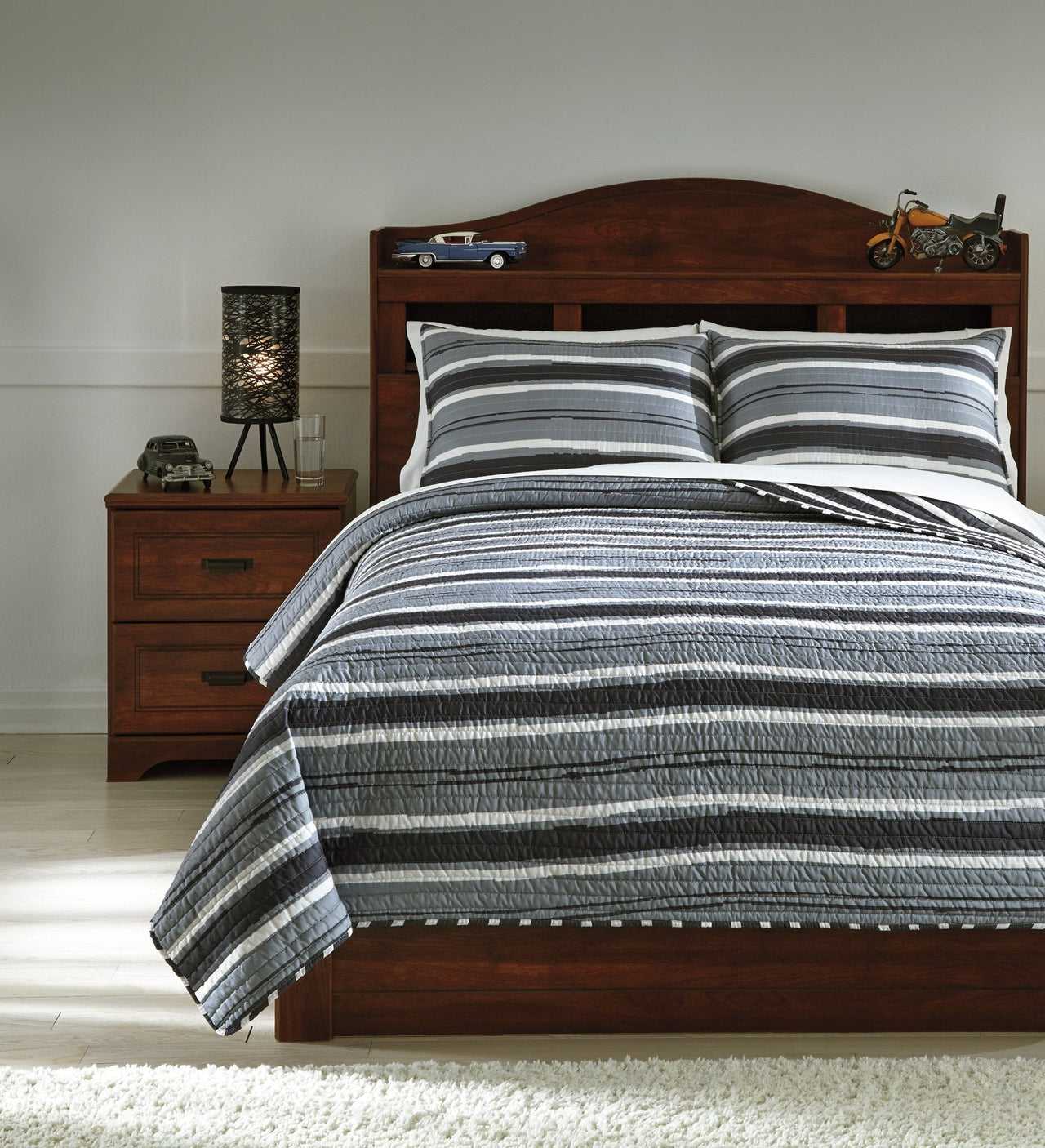 Merlin 3-Piece Full Coverlet Set image