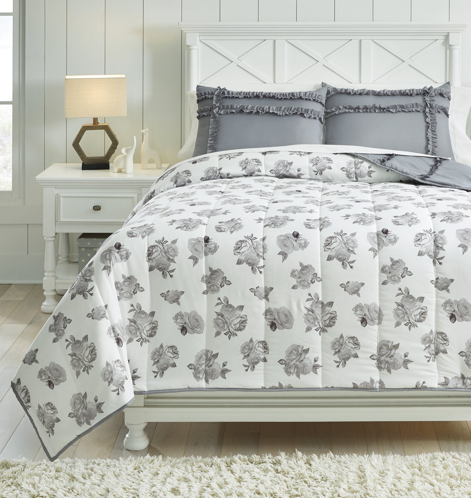 Meghdad 3-Piece Full Comforter Set image