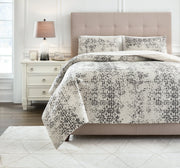 Addey Queen Comforter Set image