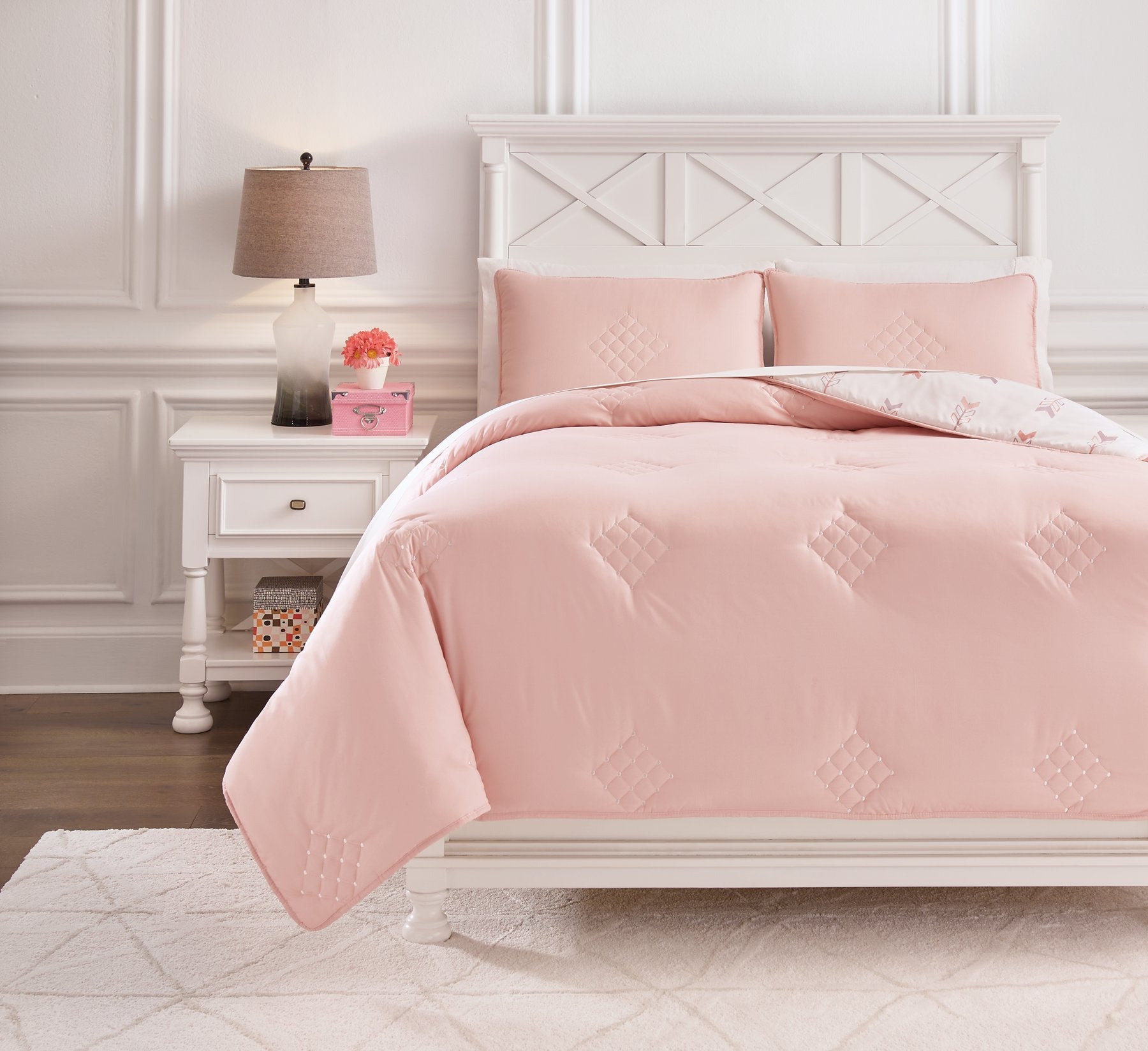 Lexann Full Comforter Set image