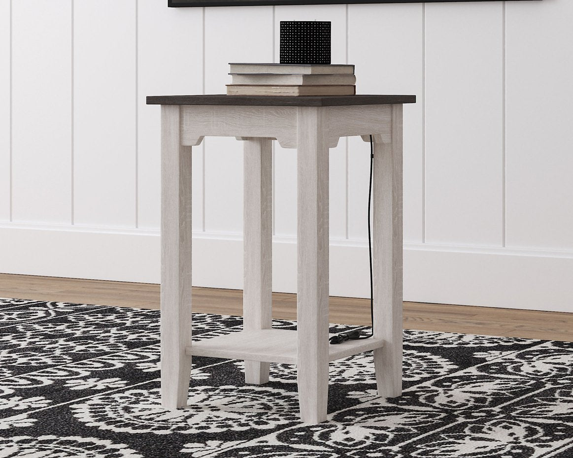 Dorrinson Chairside End Table image