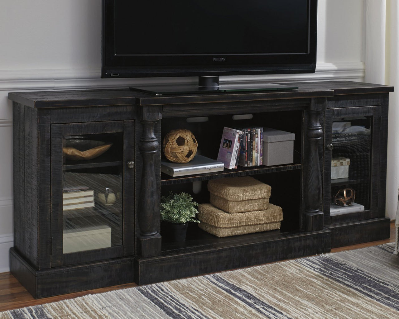 Mallacar 75" TV Stand image